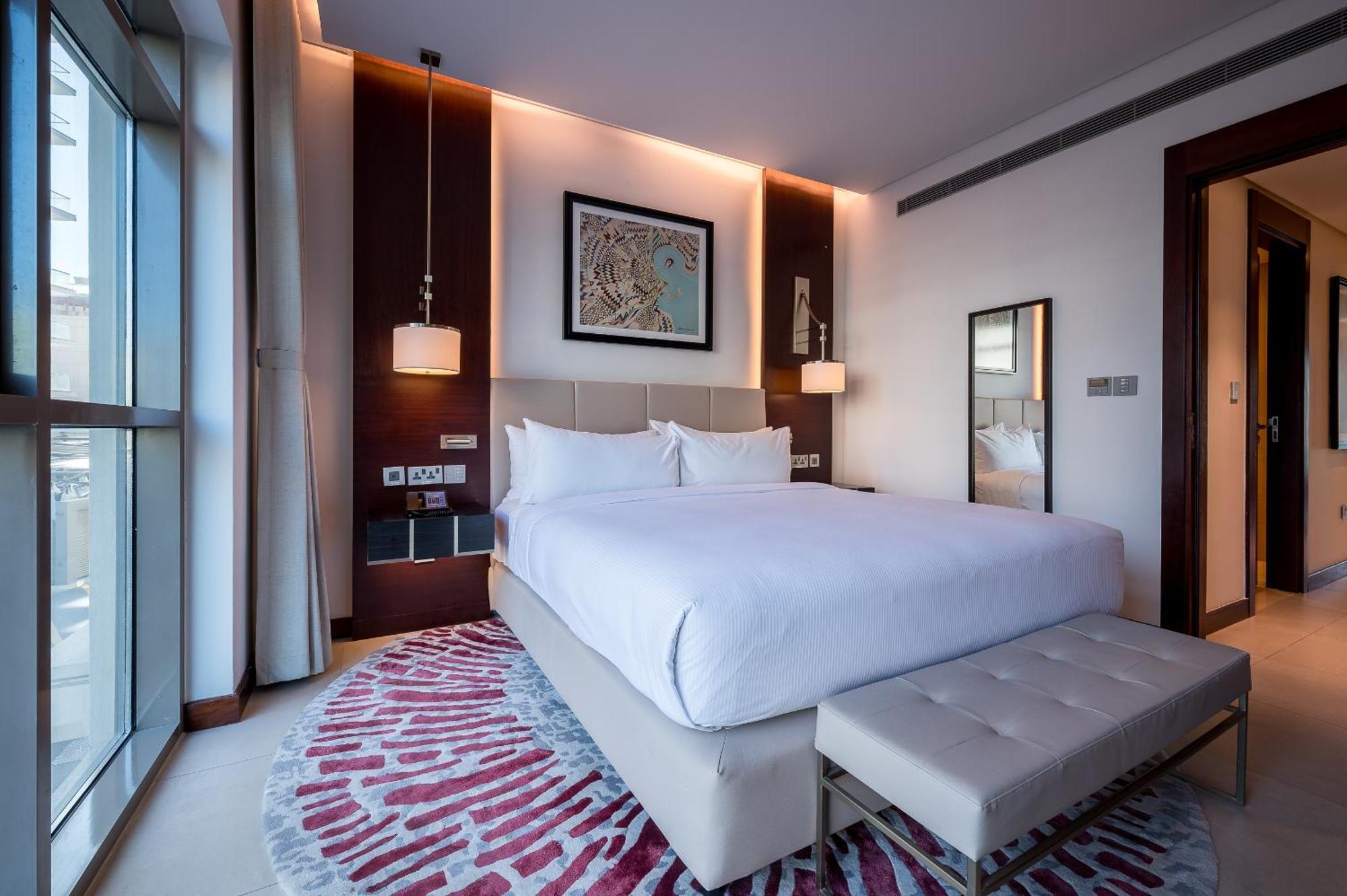 The Townhouses The Pearl Doha Exterior photo